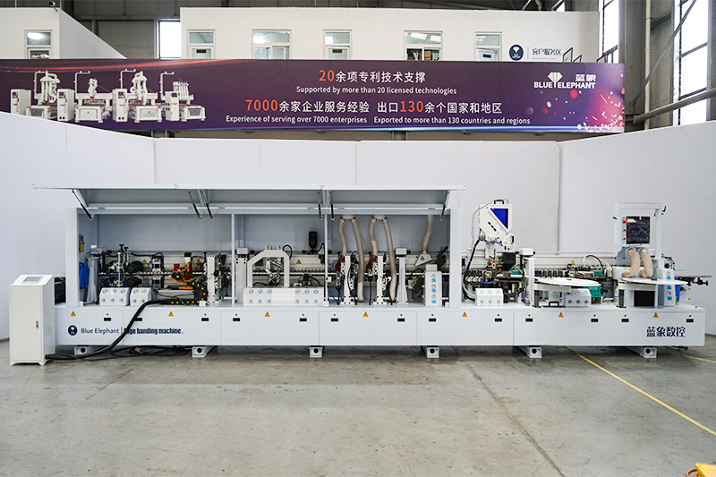 同步側孔封邊機