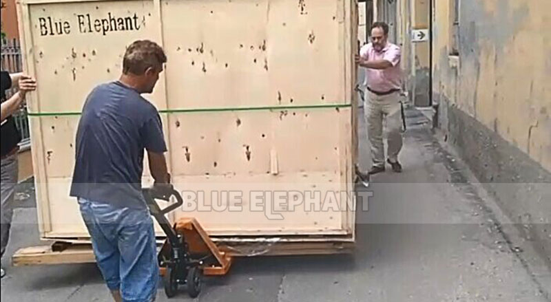 三軸數(shù)控開料機